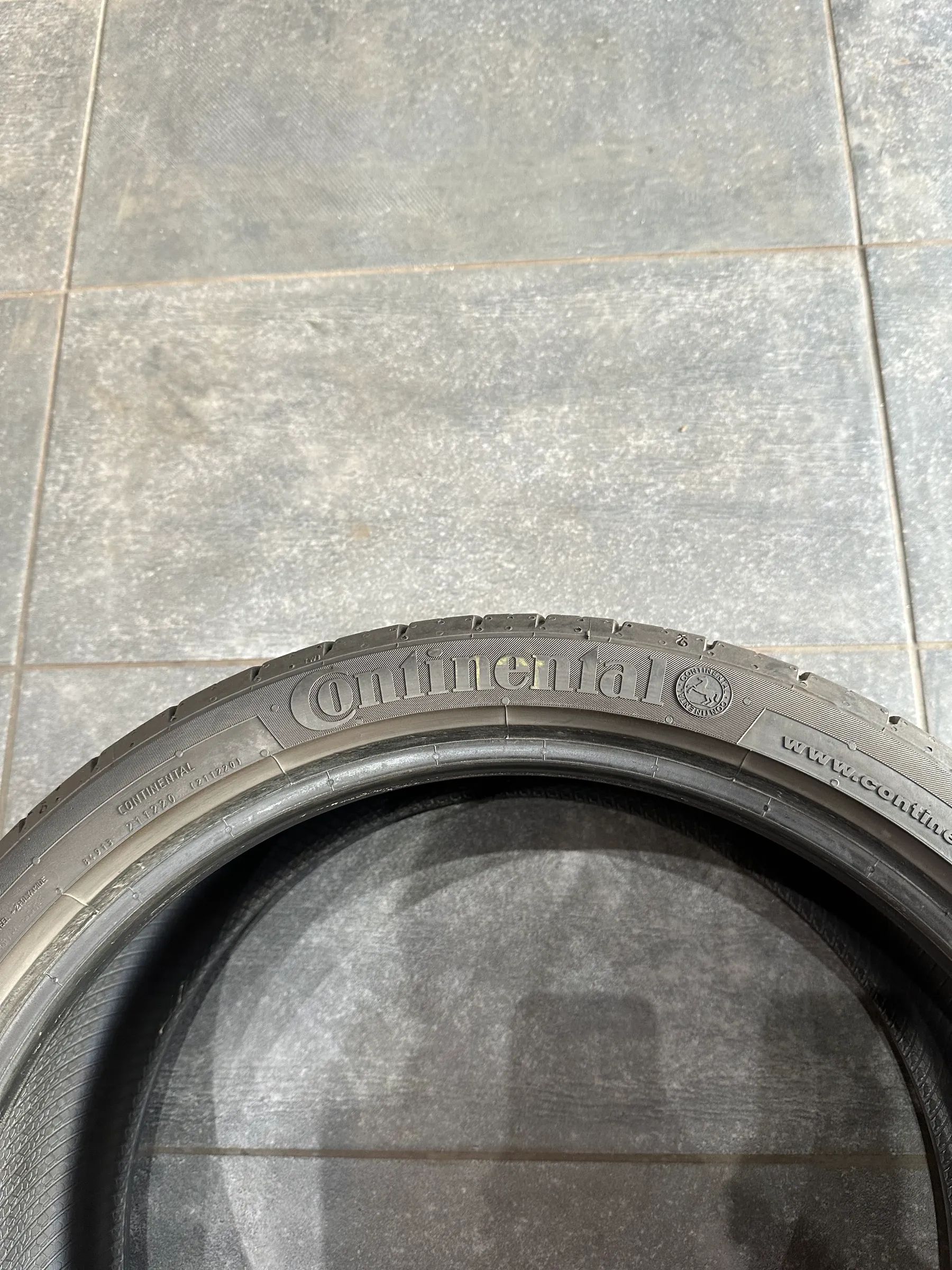 2x Sommerreifen 225/35 R18 87W Continental 2014 5,4mm