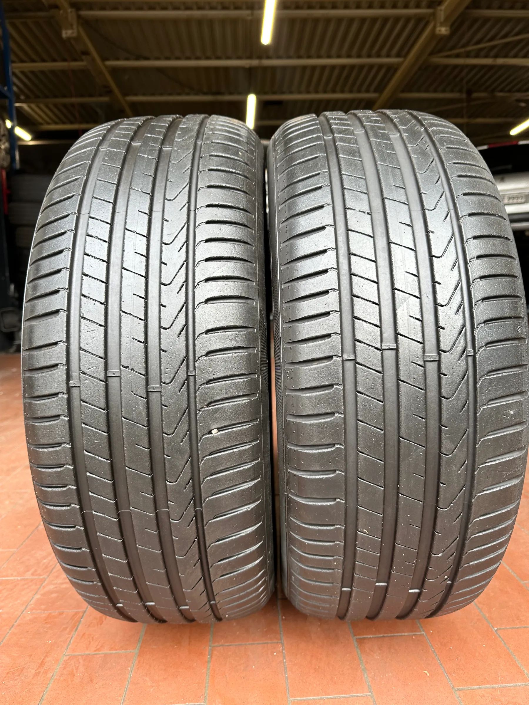 2x Sommerreifen 245/50 R19 105W Pirelli Cinturato P7 2018 6mm