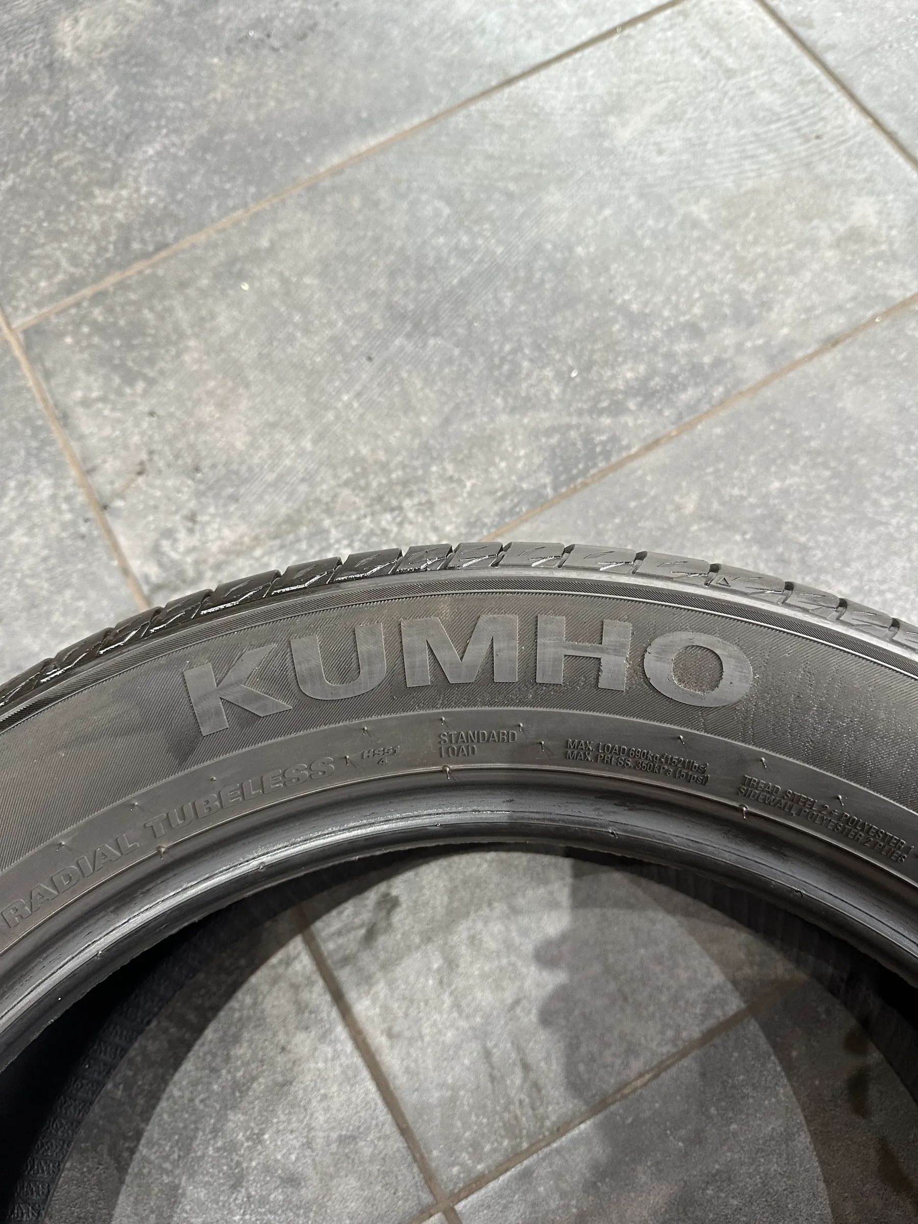 4x Sommerreifen 215/55 R18 95H Kumho 2x 2023/2x 2021 7,5mm