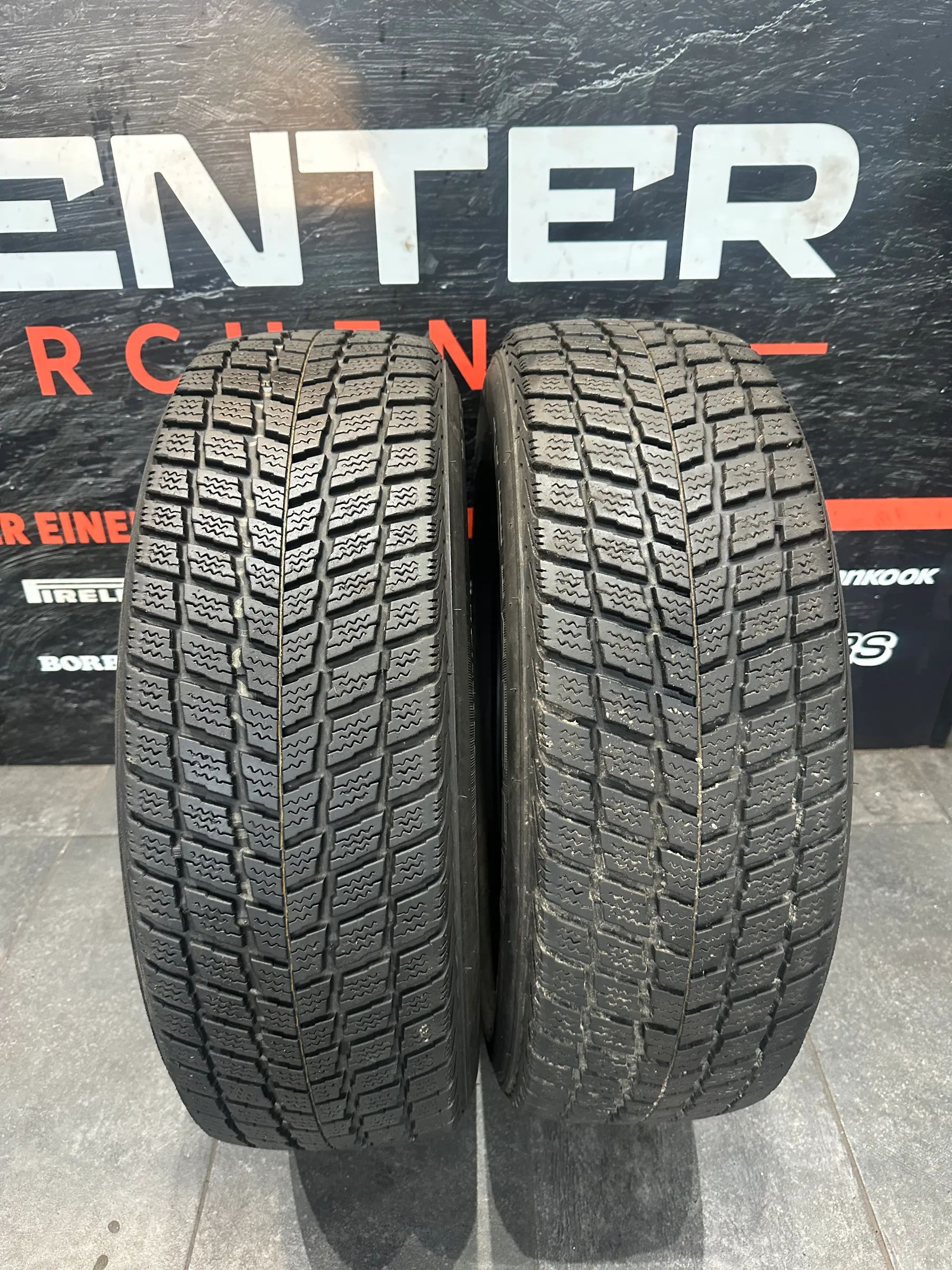 2x Winterreifen 225/65 R17 102H Nexen 2014 6,5mm